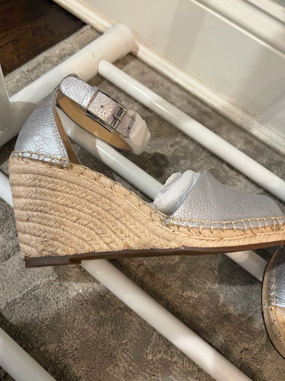 New ✨ Vince Camuto Women's Leera espadrille wedge sandals in silver size 10 - Picture 5 of 8